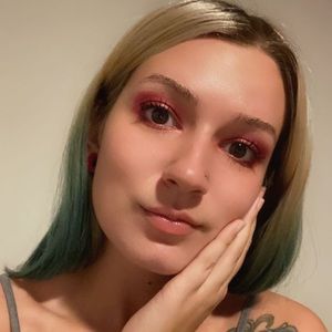 Meet your Posher, Ayla